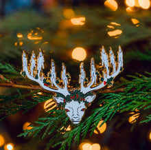 Load image into Gallery viewer, Yule Stag - Enamel Pin (black or white)
